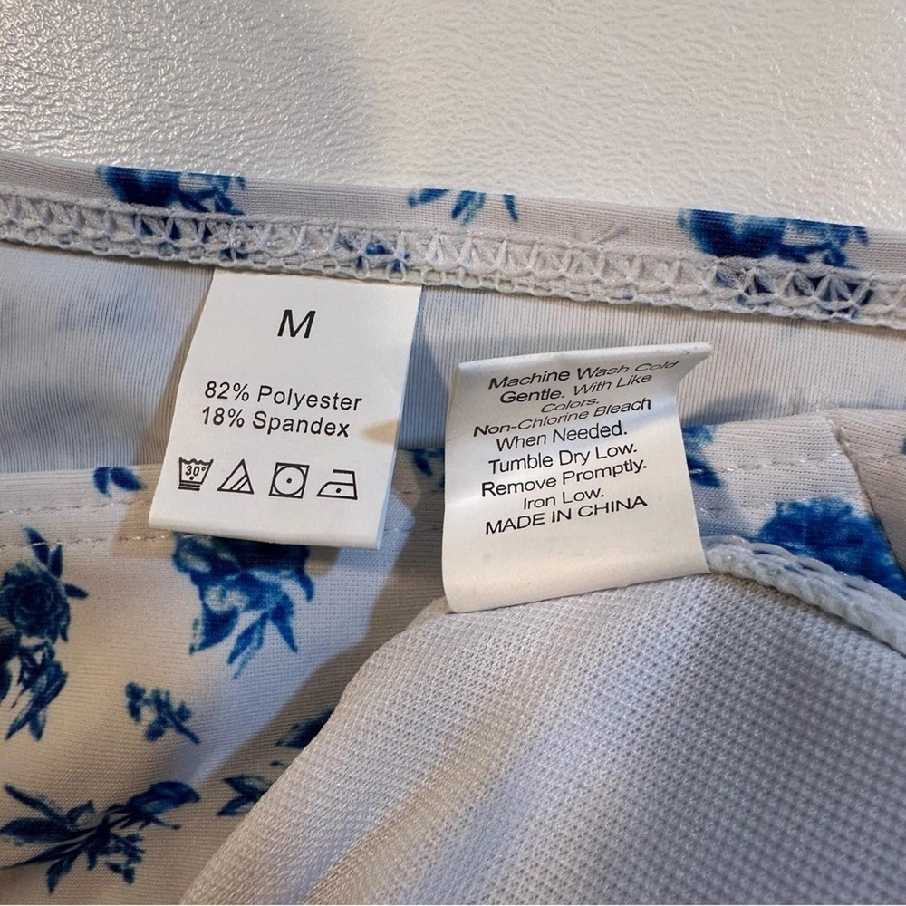 NEW Shenhe‎ Size M Blue Floral Print Ring Linked Triangle Bikini - Picture 10 of 10